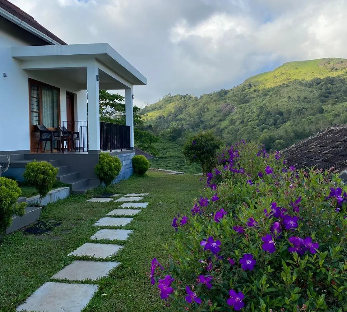 Sylvan Retreat - Luxury Mountain Cottages Vagamon
