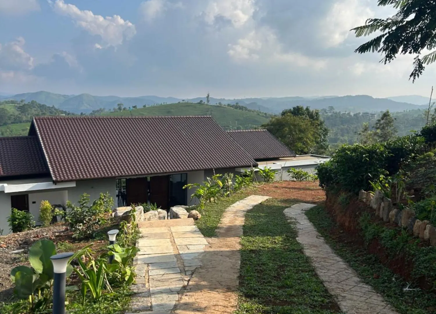Rezort Sylvan Retreat - Luxury Mountain Cottages Vagamon Indie